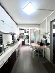 Blk 212 Jurong East Street 21 (Jurong East), HDB 5 Rooms #591569931